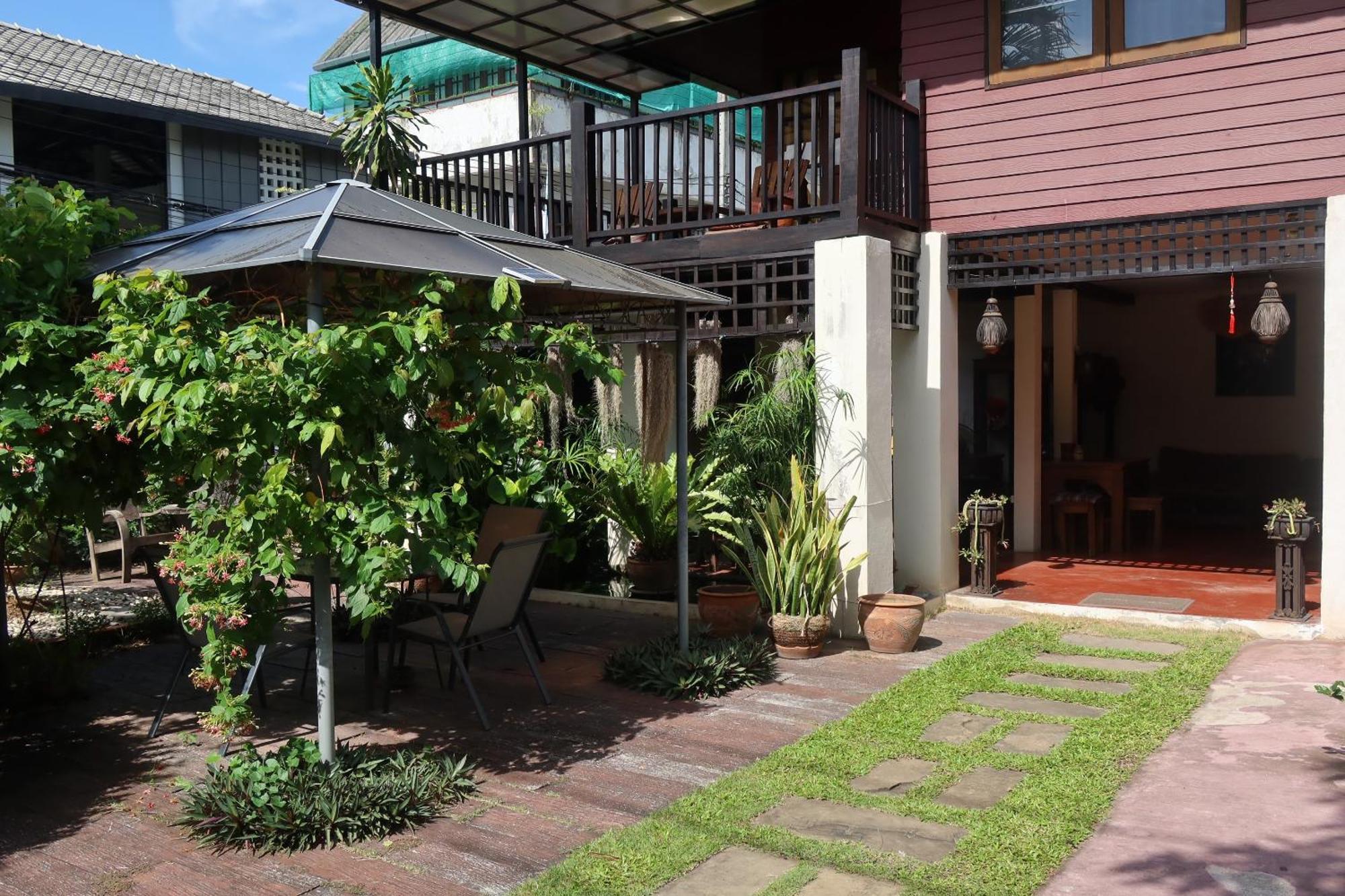 Banjai Garden Guesthouse Chiang Mai Eksteriør billede